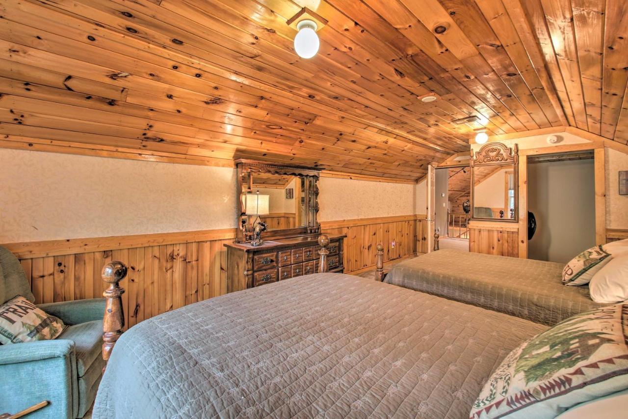 Lakeside Hot Springs Retreat With Kayaks And Boat Dock Hot Springs Village エクステリア 写真