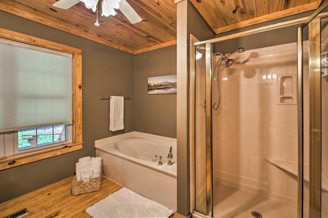 Lakeside Hot Springs Retreat With Kayaks And Boat Dock Hot Springs Village エクステリア 写真